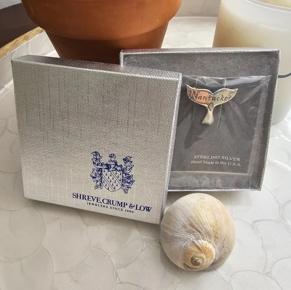 SHREVE, CRUMP & LOW Nantucket Whale Tail pin (CHAIN NOT INCLUDED) - Picture 3 of 11